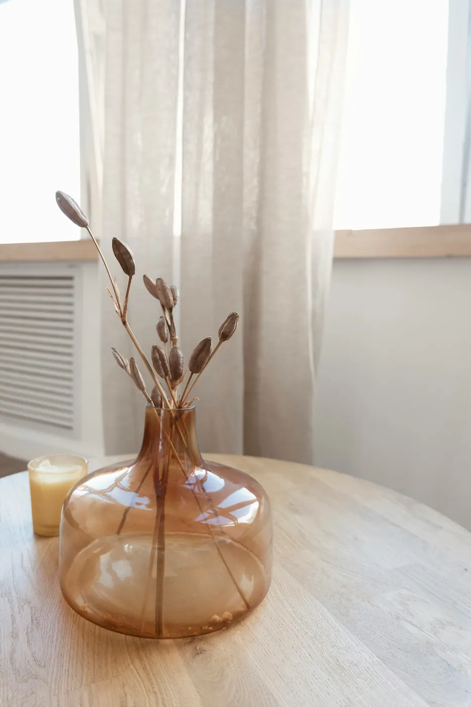 Bouquet de fleurs séchées dans un vase